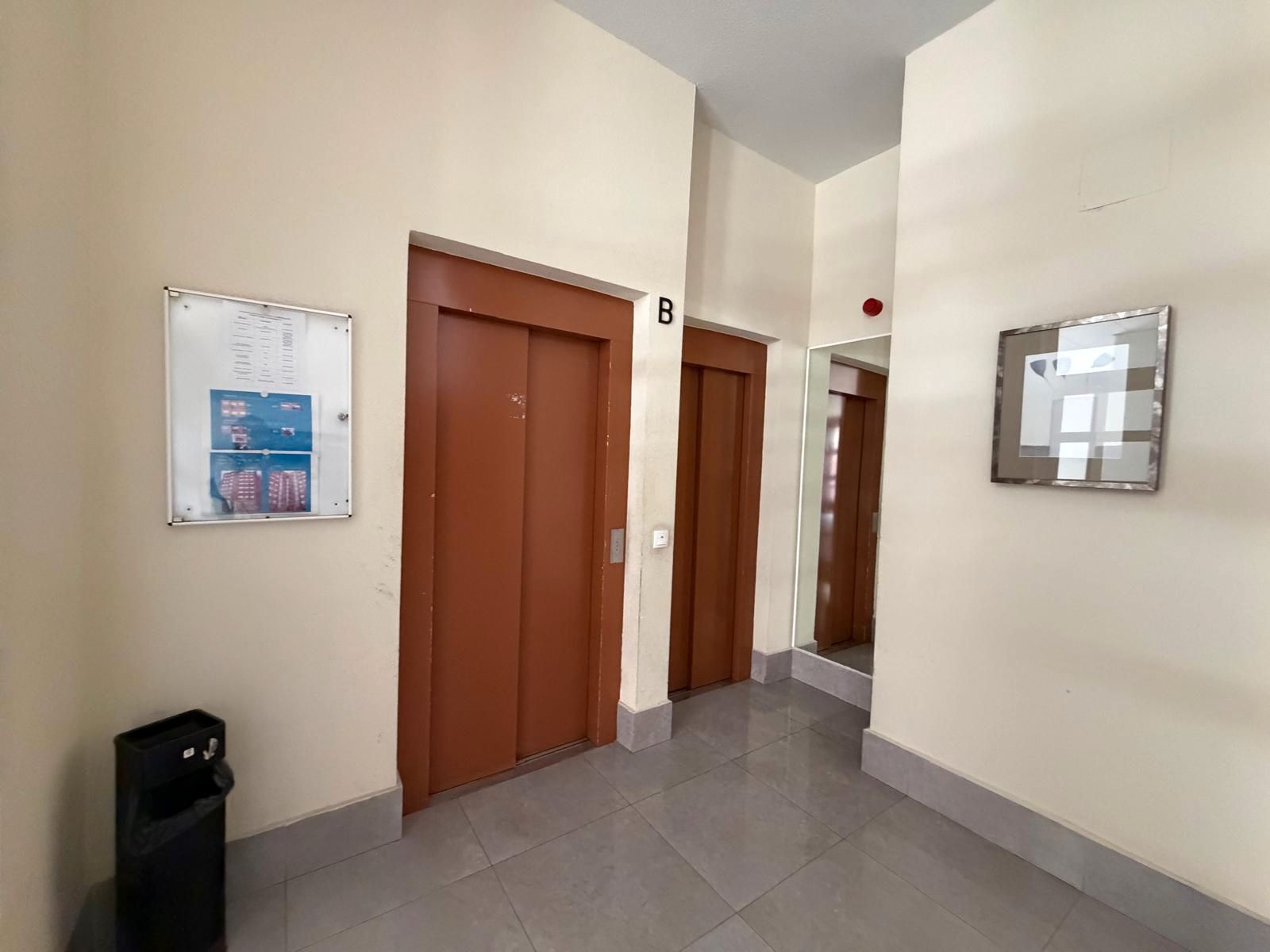 Pis en venda en  Madrid Capital amb Terrassa, Traster i Piscina comunitària