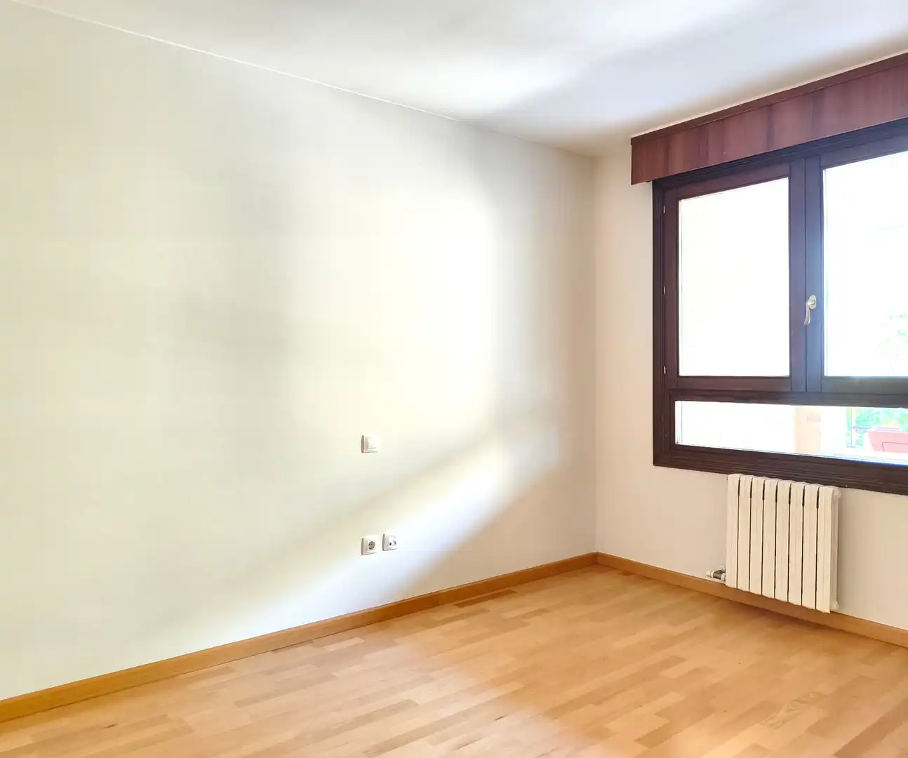 Habitación de Casa o chalet en venta en Zaragoza con Aire acondicionado, Jardín privado y Parquet