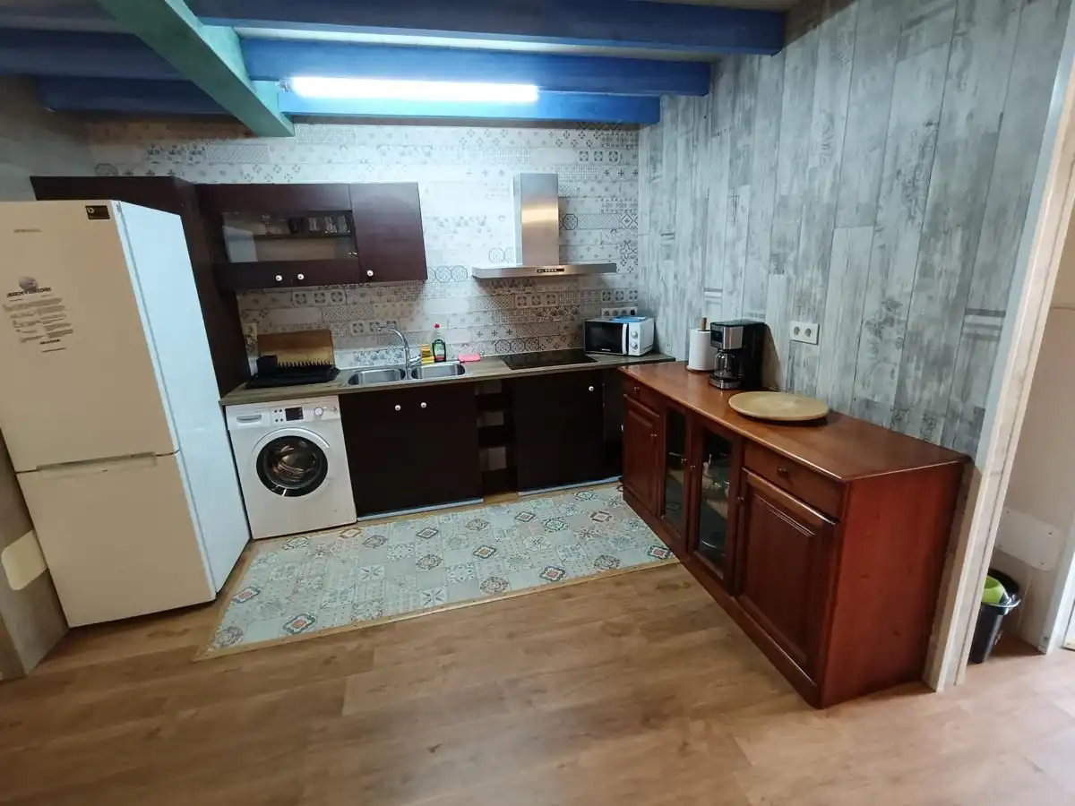 Cuina de Casa adosada en venda en Llanes amb Calefacció, Jardí privat i Terrassa