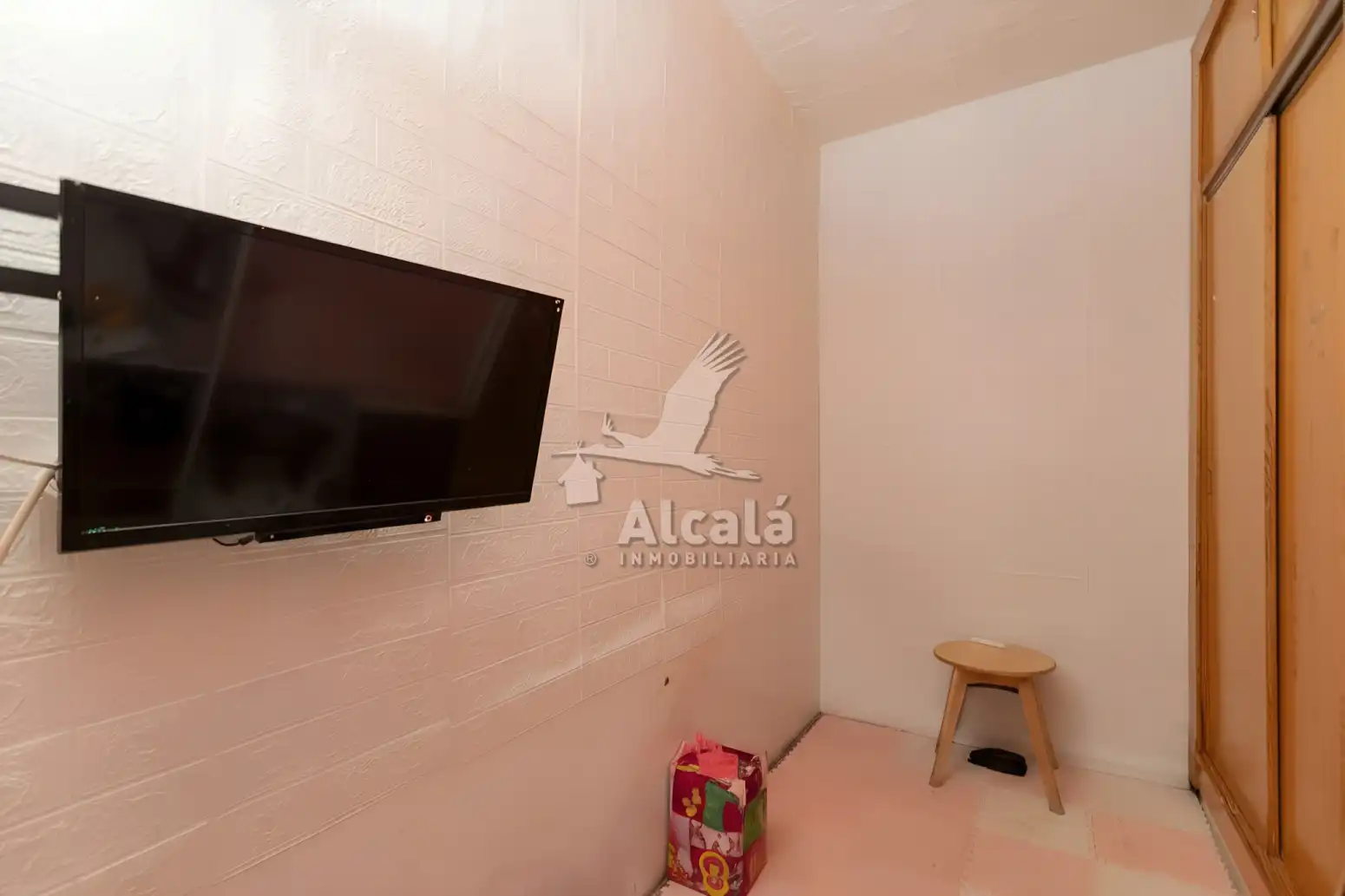 Bedroom of Flat for sale in Campo Real  with Air Conditioner, Heating and Terrace