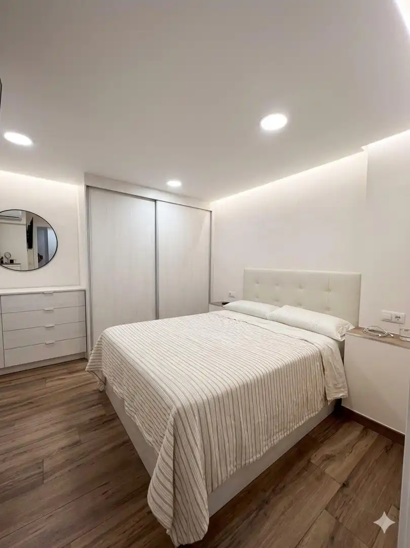 Habitación de Local en venta en Barcelona con Amueblado