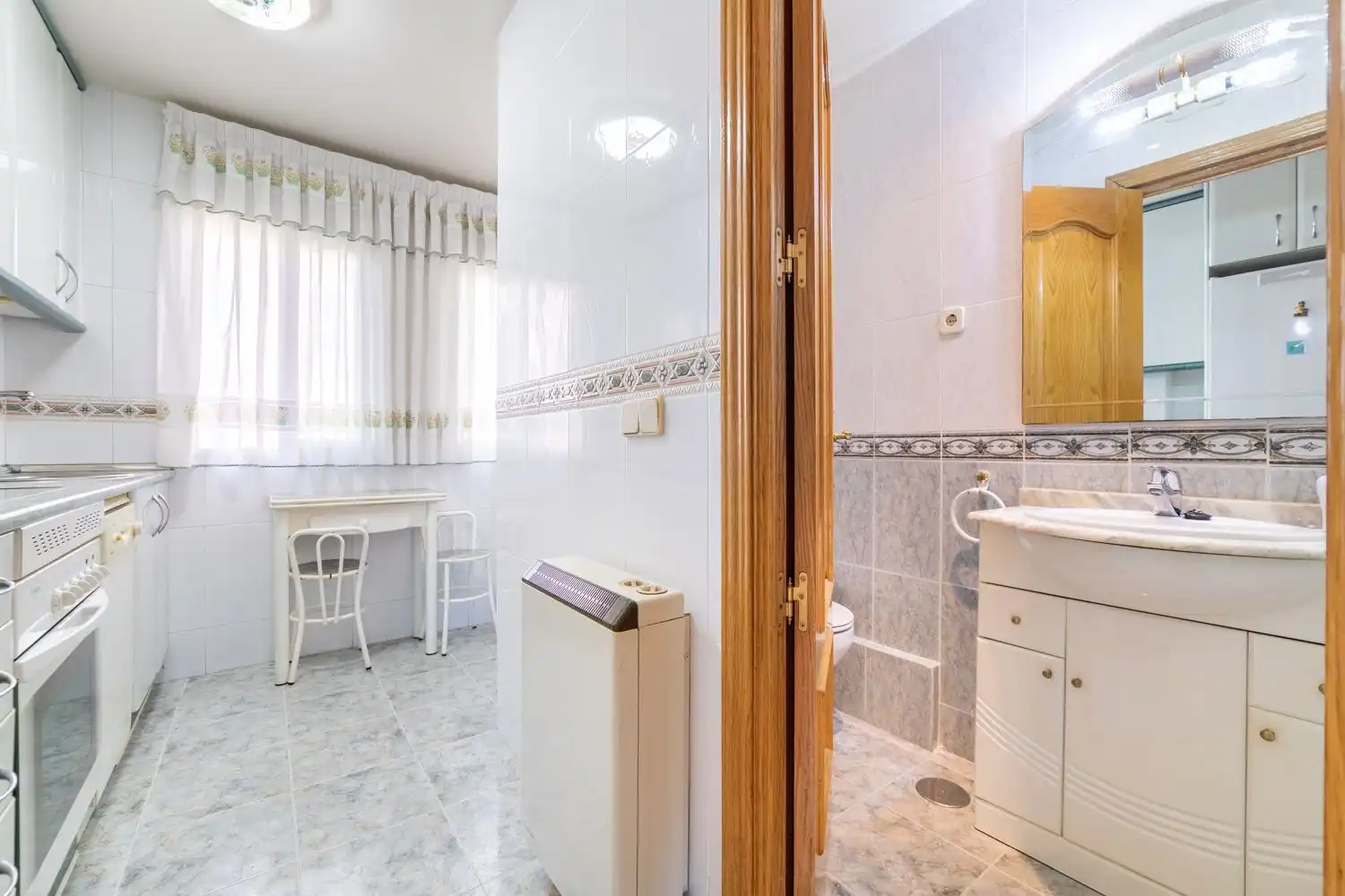 Bathroom of Flat for sale in Madrid  with Heating and Terrace
