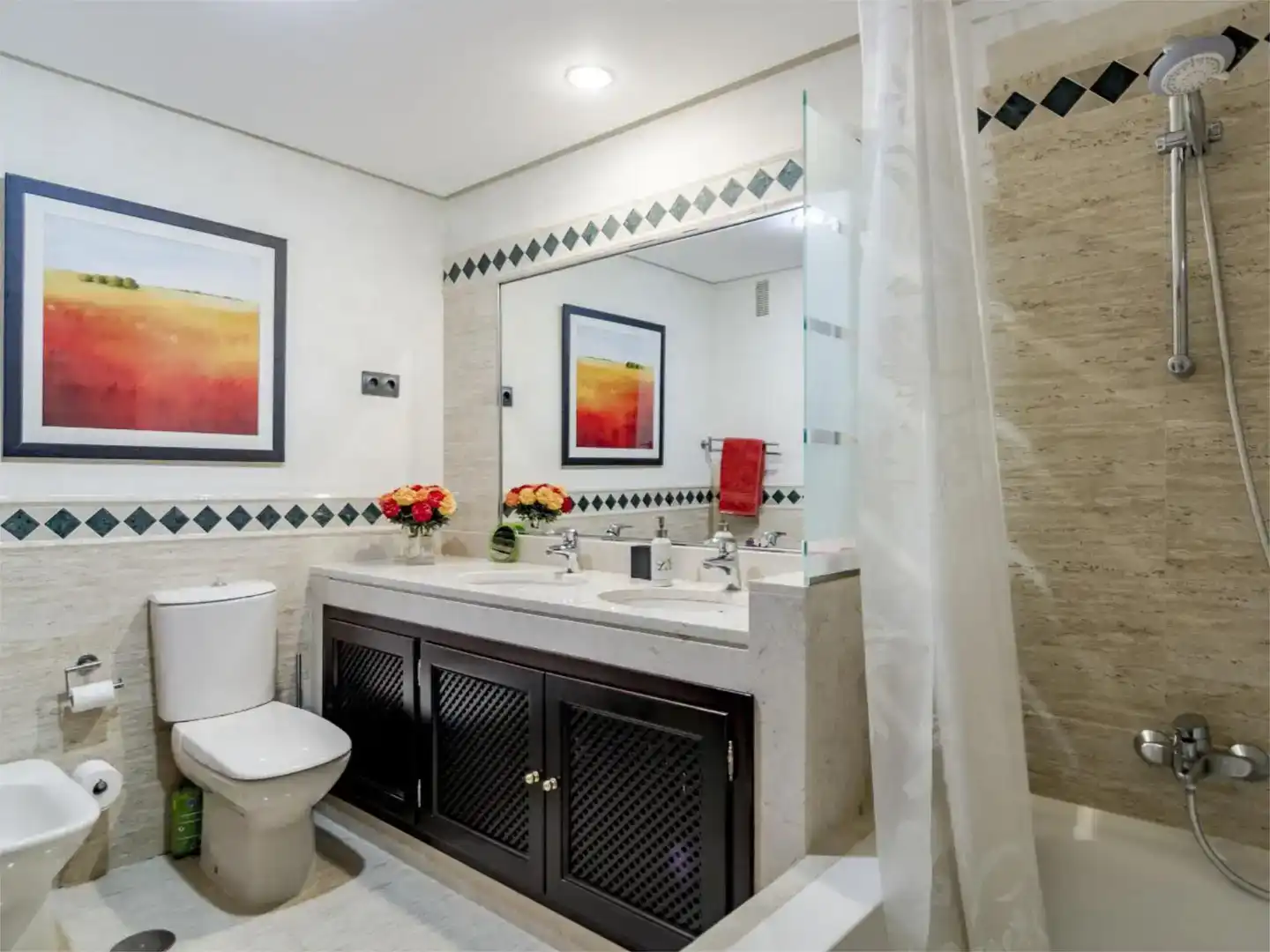Badezimmer von Wohnung zur Miete in Ojén mit Klimaanlage, Schwimmbad und Balkon