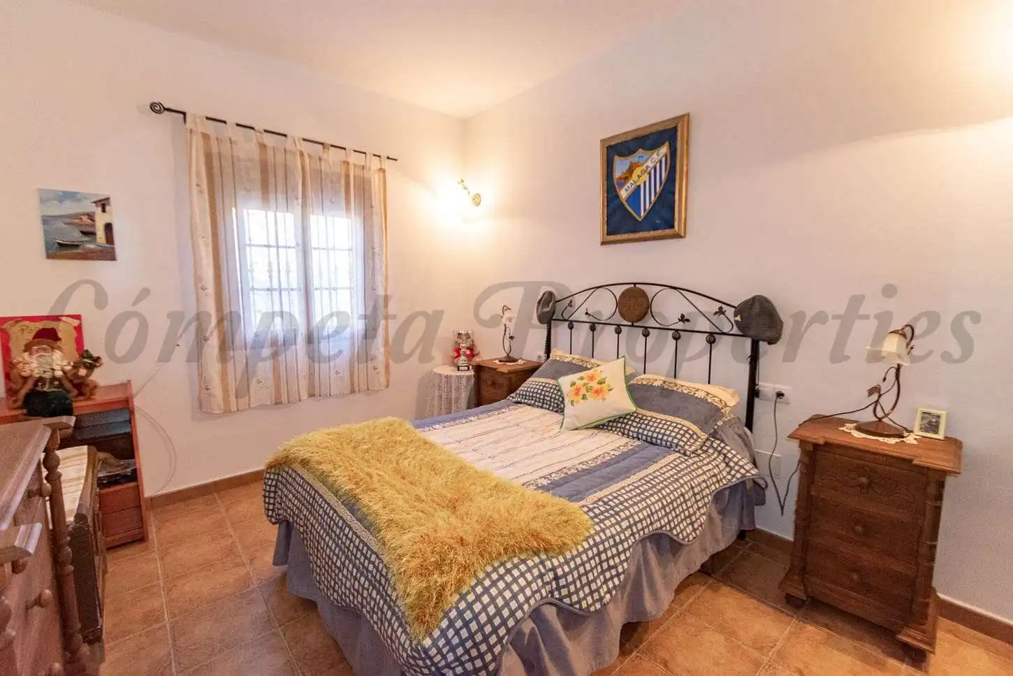 Casa amb piscina en venda a Árchez, imagen 9