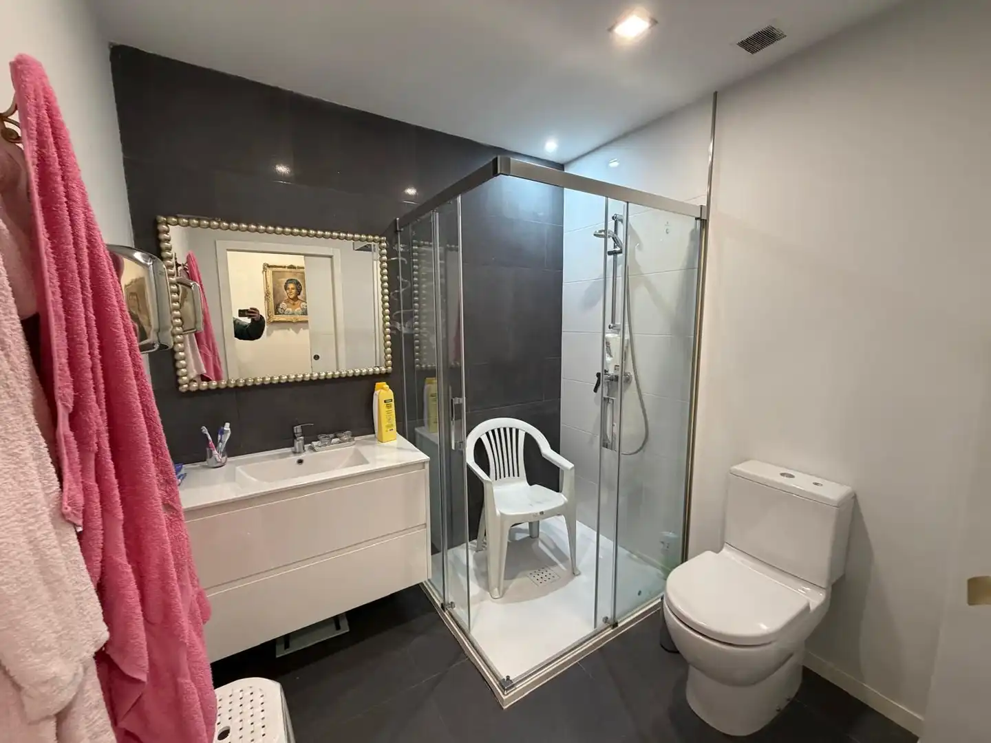 Bathroom of Flat for sale in Cuenca  with Air Conditioner