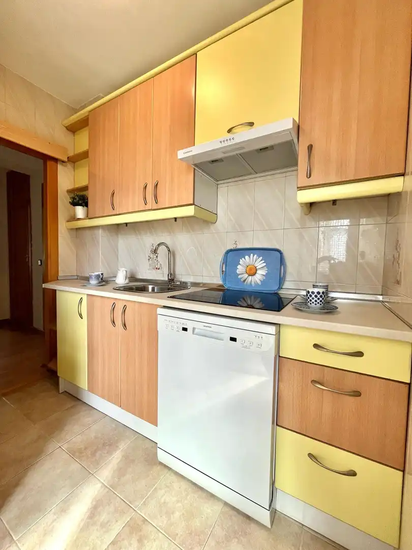Piso de alquiler en Calle VALDEMARIN, Foso - Moreras