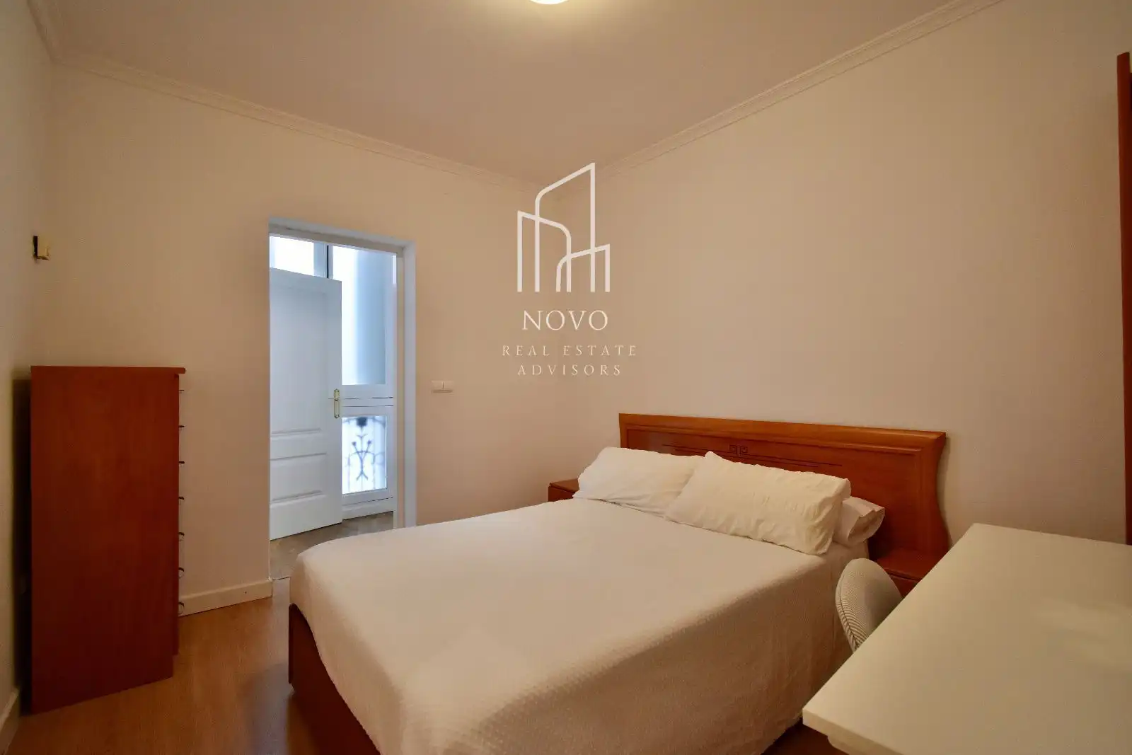 Schlafzimmer von Wohnung zur Miete in Madrid mit Heizung, Terrasse und Möbliert