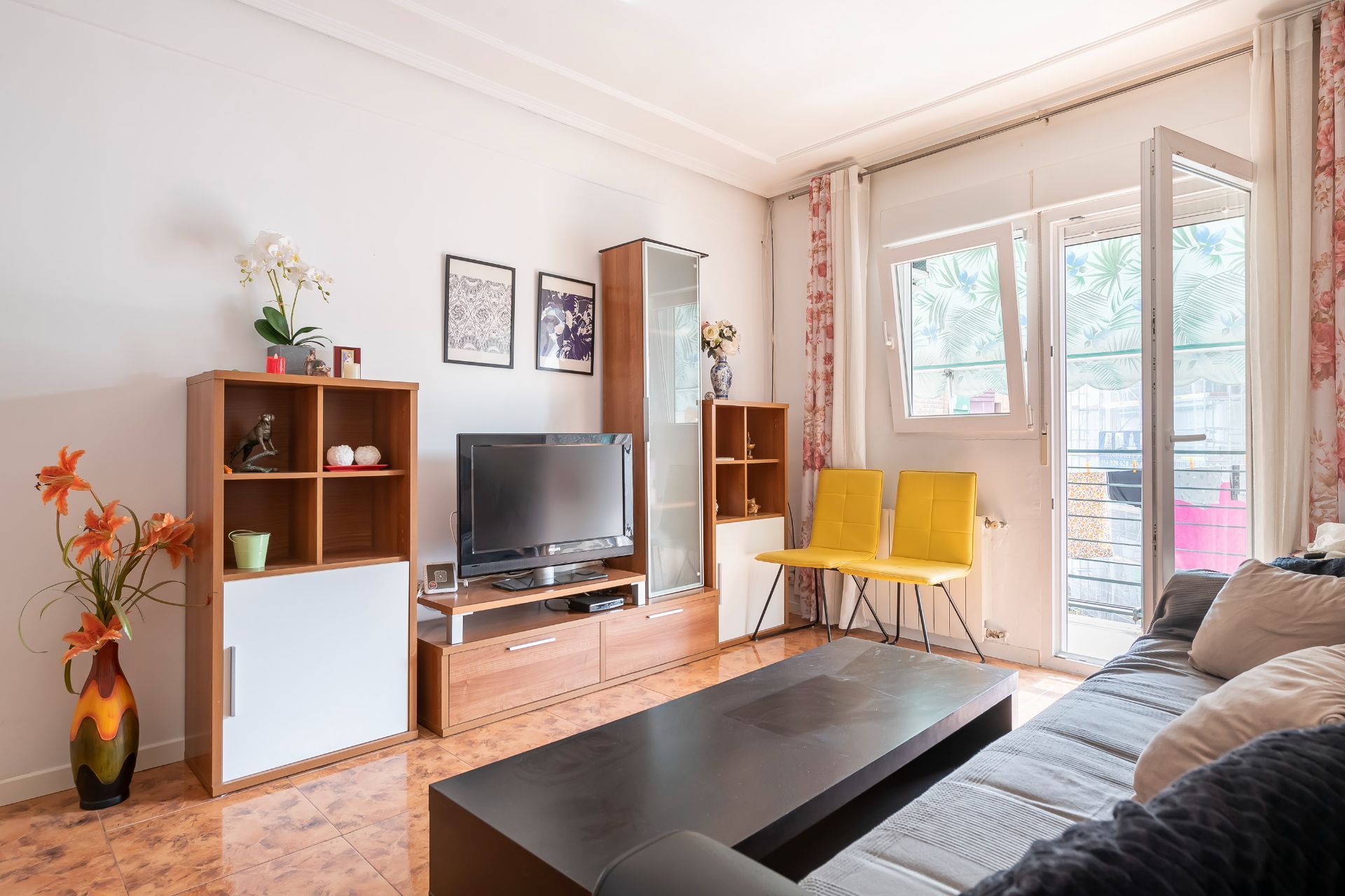 Living room of Flat for sale in Fuenlabrada  with Air Conditioner, Heating and Terrace