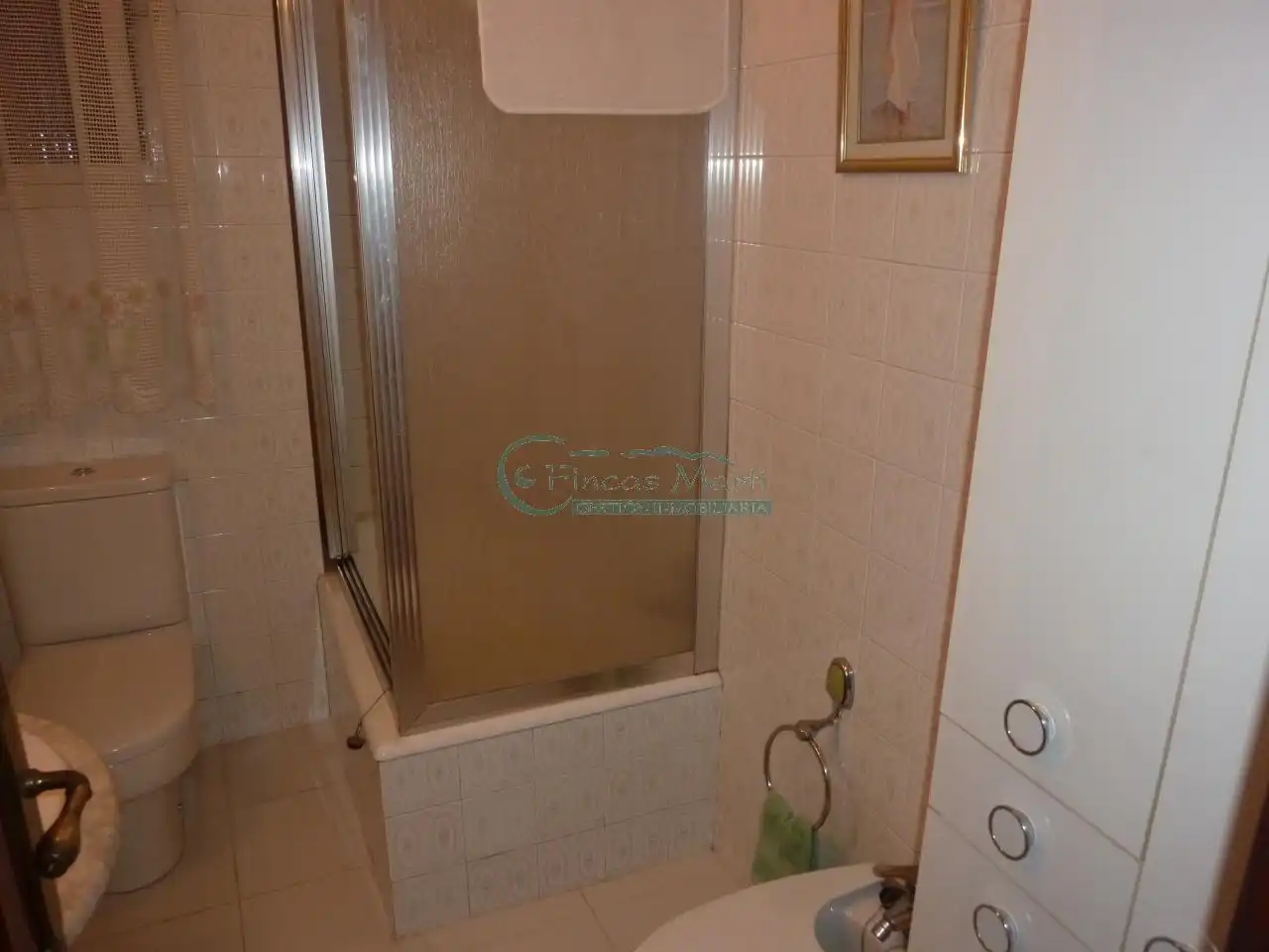 Baño de Piso de alquiler en Vigo  con Calefacción, Trastero y Amueblado