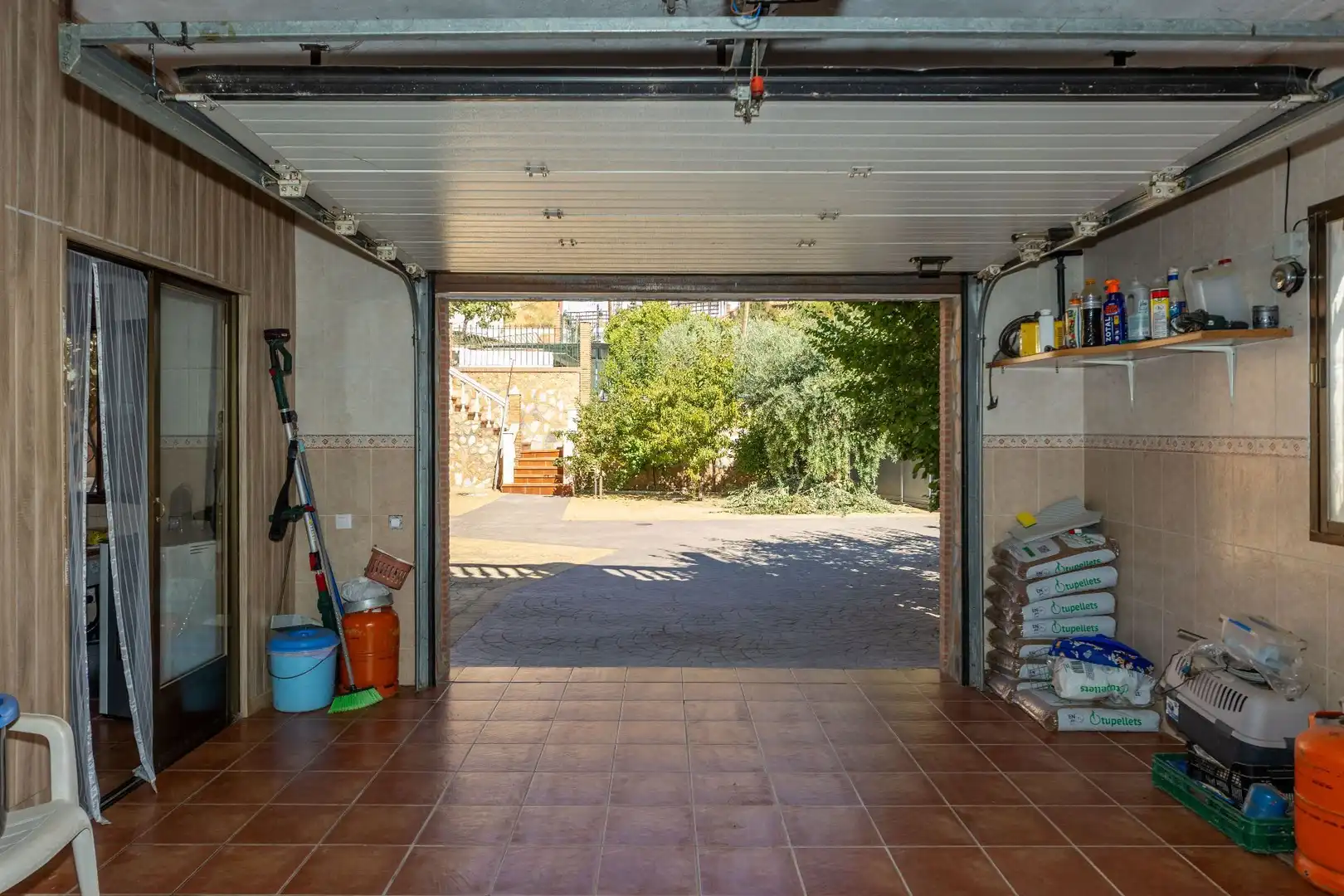 Parking of Country homes for sale in Guadix  with Terrace, Storage room and Furnished