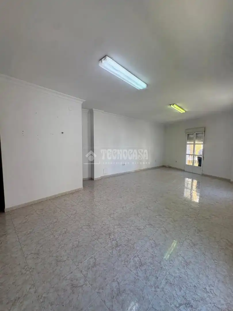 Oficina de lloguer a Trigueros