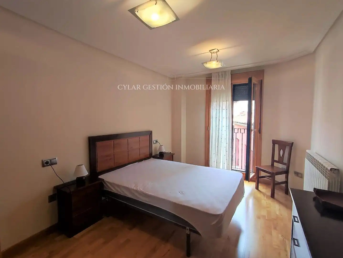 Bedroom of Flat for rent in Salamanca  with Heating, Parquet flooring and Terrace
