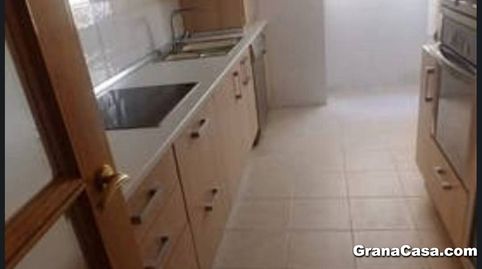 Foto 4 von Wohnungen zur Miete in Avenida de Madrid, San Ildefonso, Granada Capital