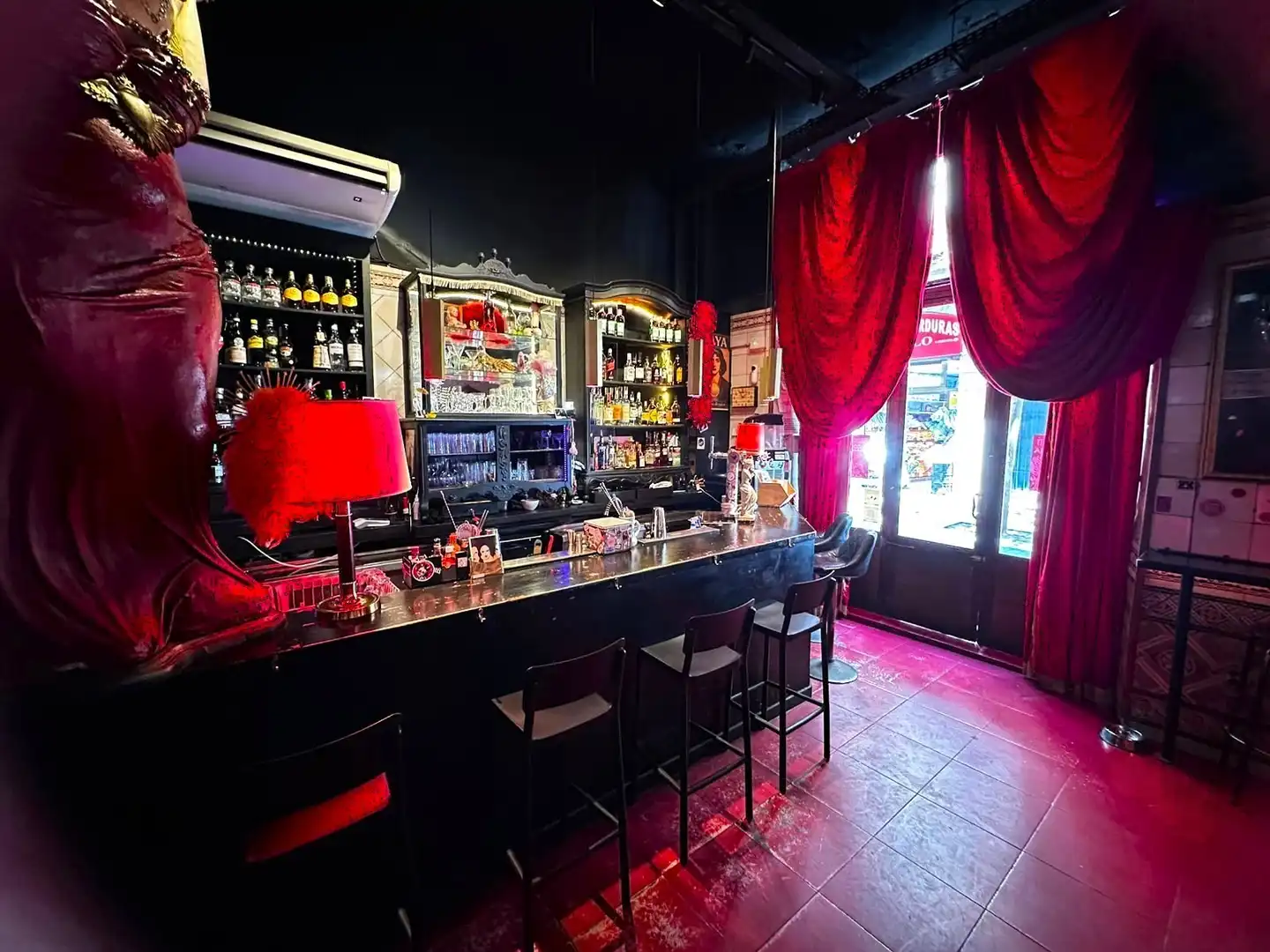 Local comercial en traspaso en Ciutat Vella, imagen 5