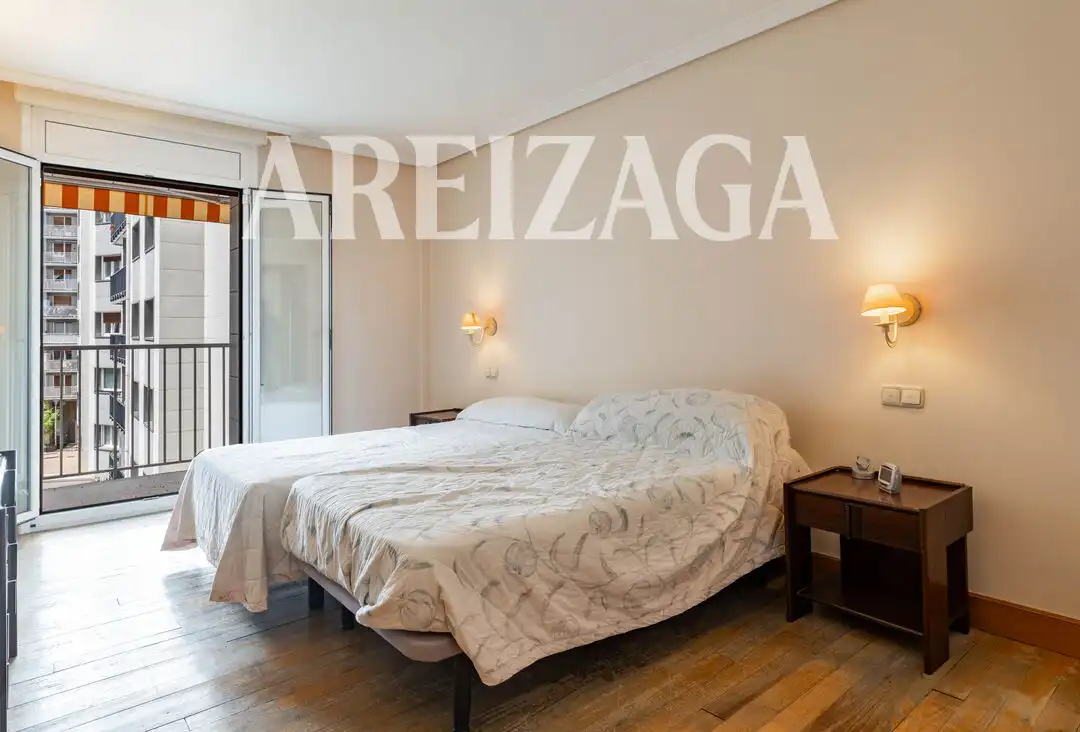 Schlafzimmer von Wohnung zum Verkauf in Donostia - San Sebastián  mit Heizung und Balkon