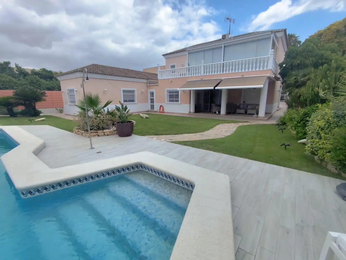 Vista exterior de Casa o chalet en venta en Murcia con Aire acondicionado, Jardín privado y Terraza