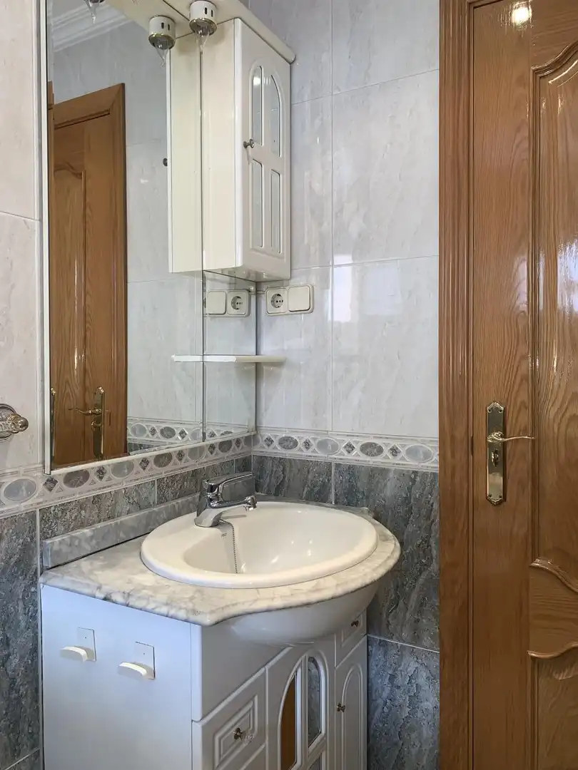 Flat for rent in Calle del Lago Leman, Casco histórico de Vicálvaro