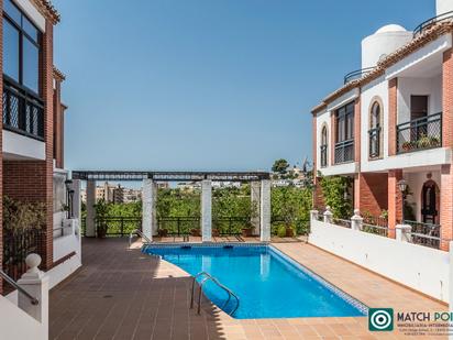 Piscina de Casa adosada en venda en Almuñécar amb Moblat