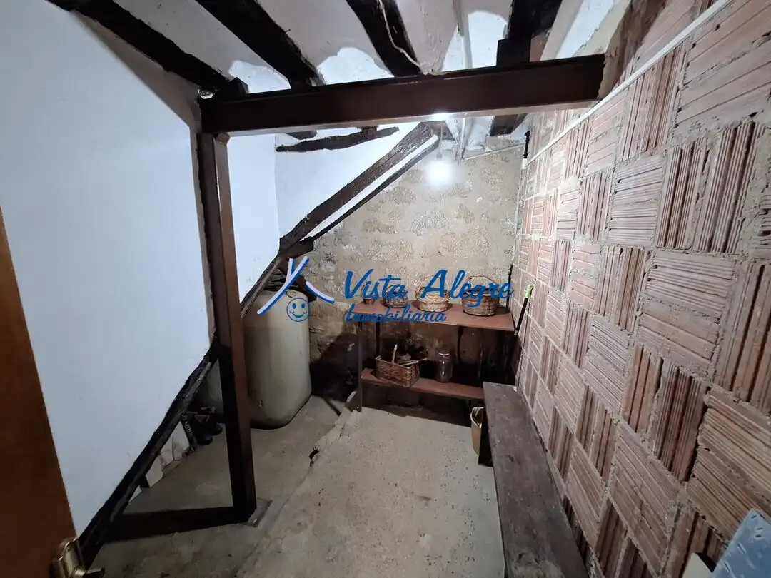 Casa o chalet en venta en Ollauri con Calefacción, Trastero y Amueblado
