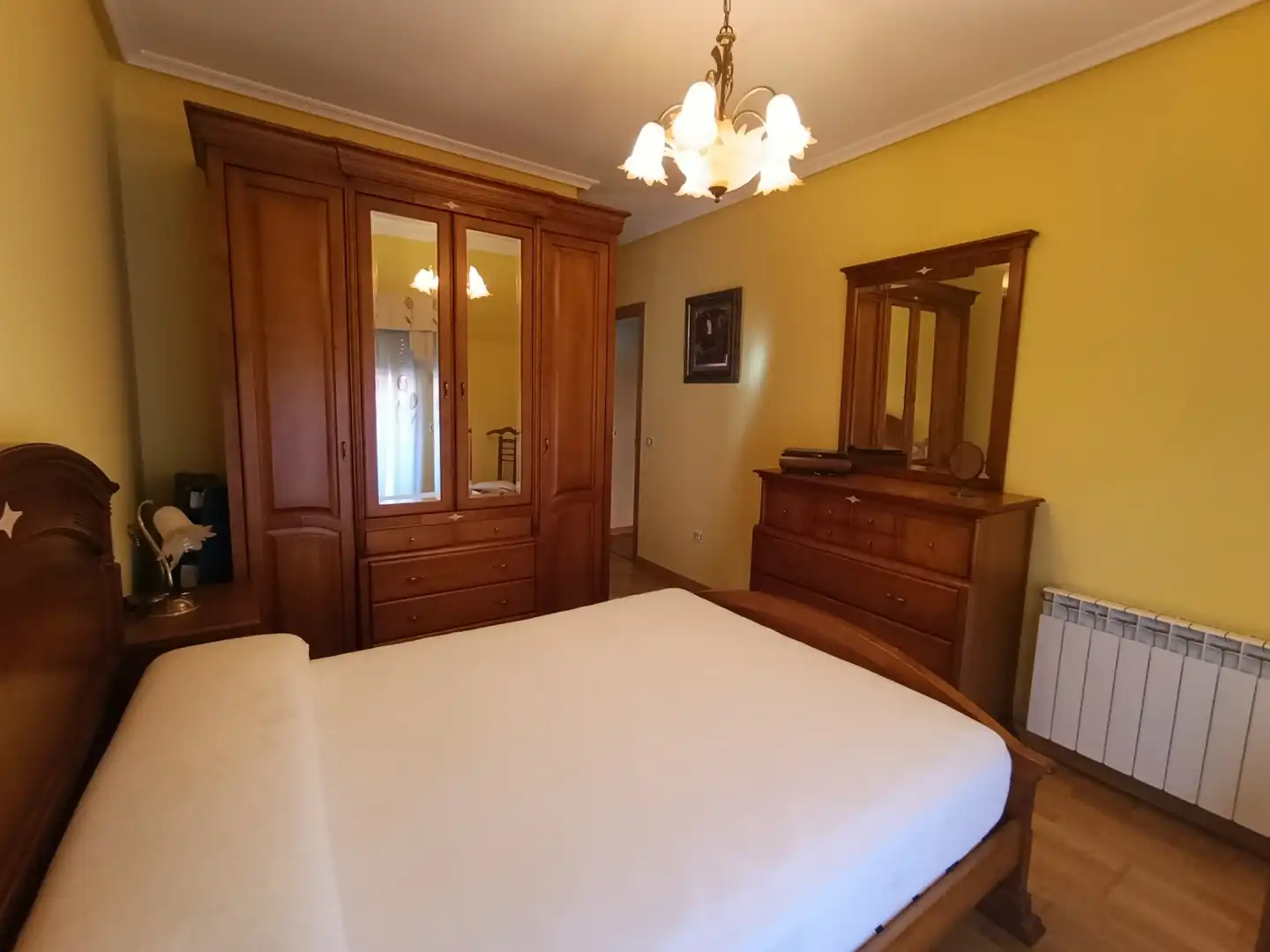 Schlafzimmer von Dachboden zum Verkauf in Benavente mit Heizung, Parkett und Terrasse