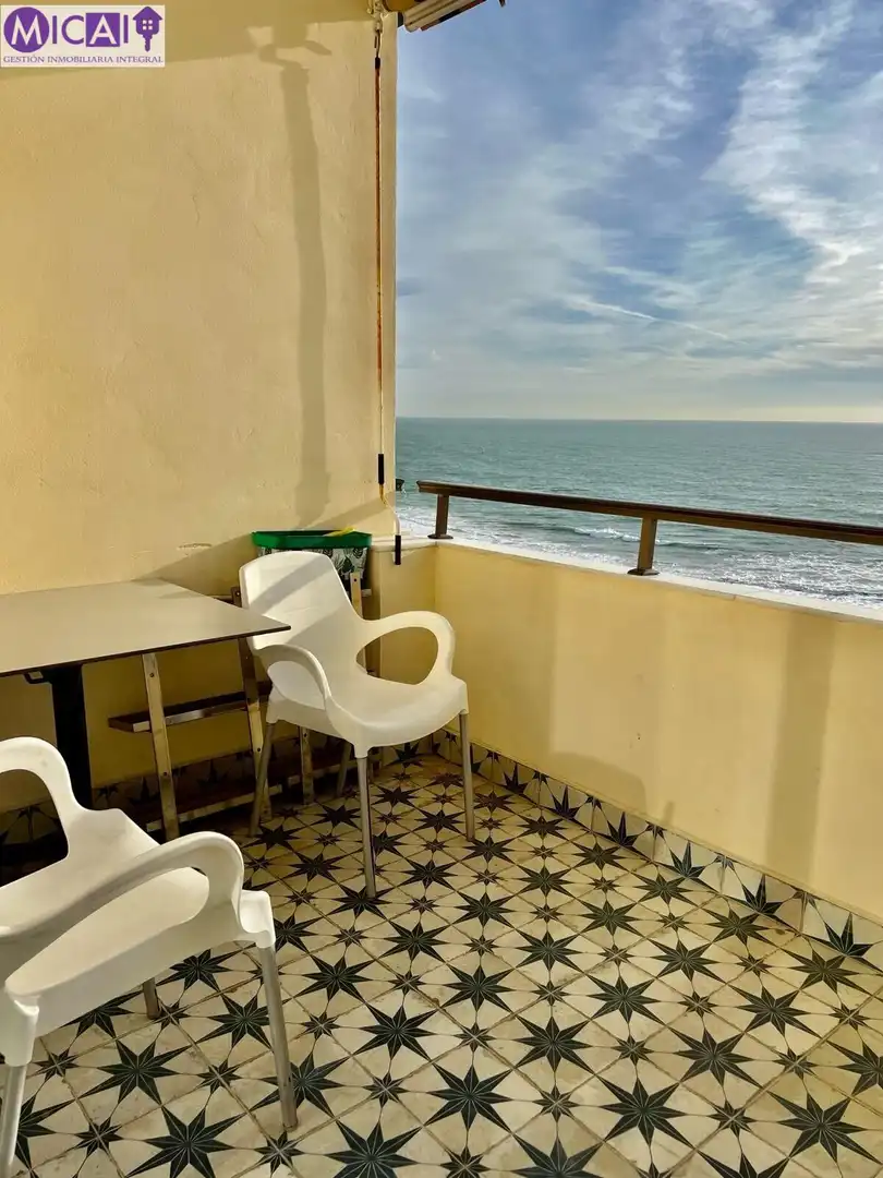 Balcony of Flat for sale in Cádiz  with Parquet flooring, Terrace and Storage room
