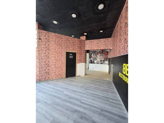 Local comercial en Alquiler en Poble Nou