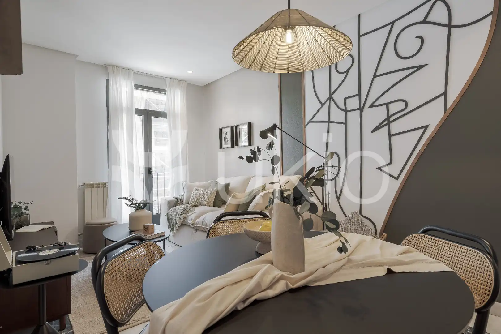 Sala de estar de Apartamento de alquiler en Madrid con Aire acondicionado, Calefacción y Amueblado