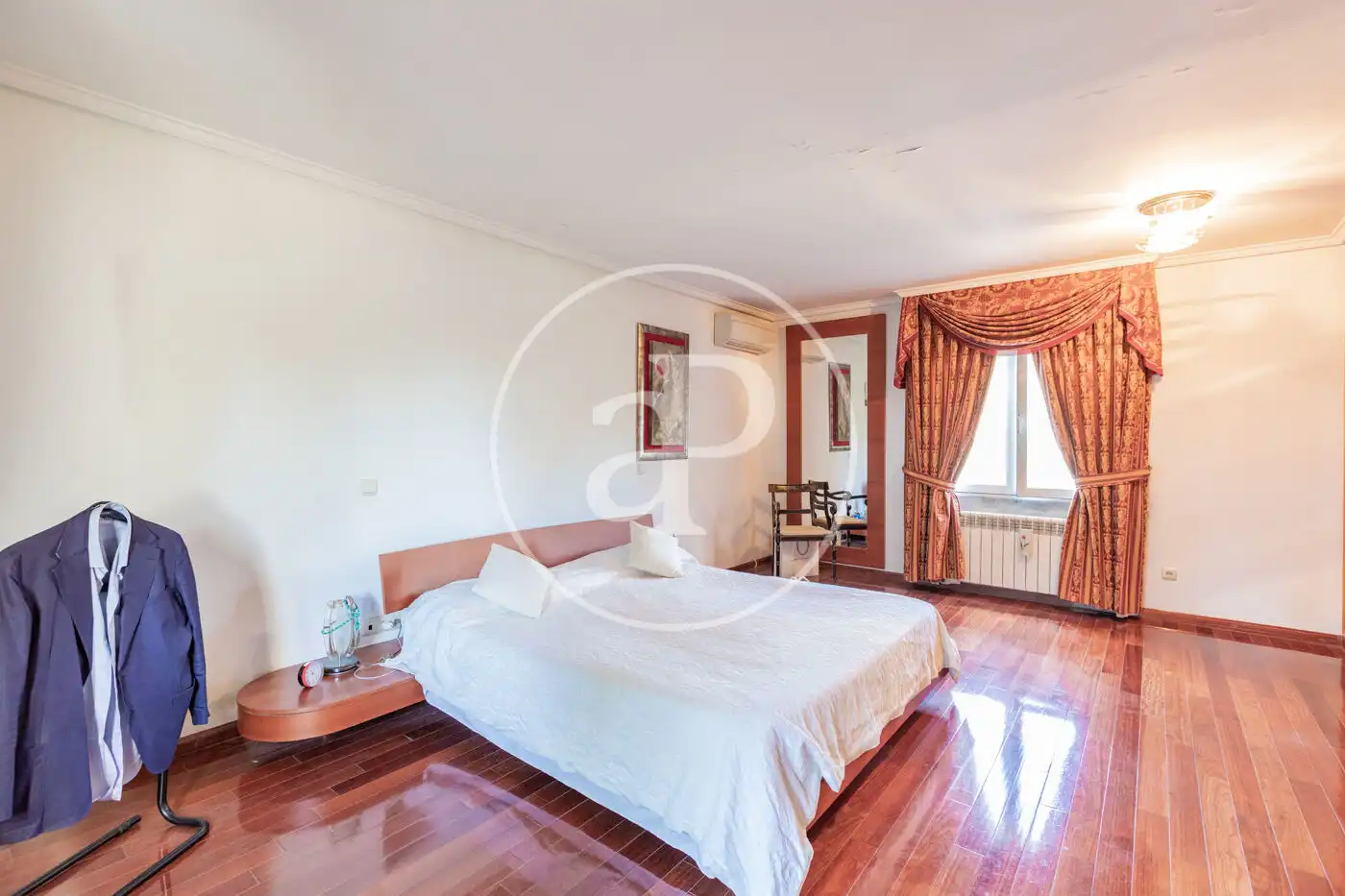 Bedroom of Houses for sale in Las Rozas de Madrid  with Air Conditioner, Heating and Private garden