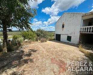 Exterior view of House or chalet for sale in Peñaflor  with Air Conditioner, Private garden and Storage room