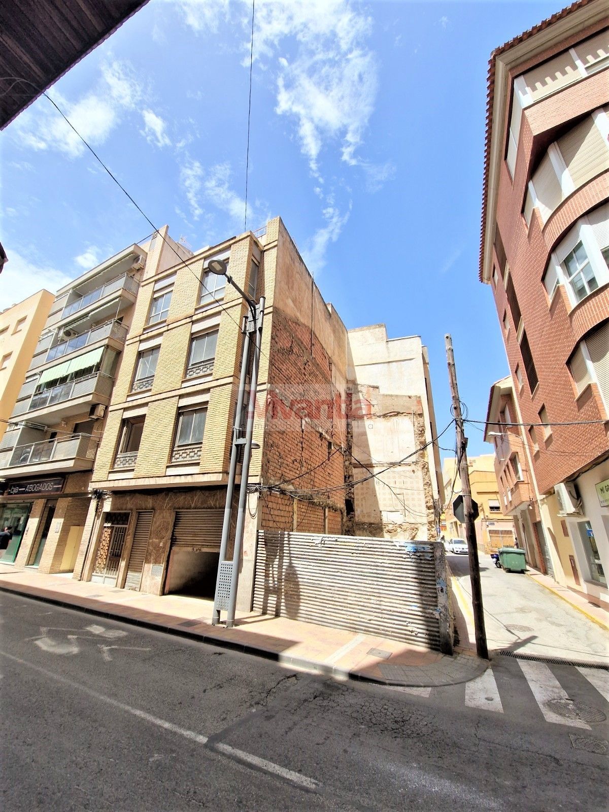 Vista exterior de Edifici en venda en Lorca