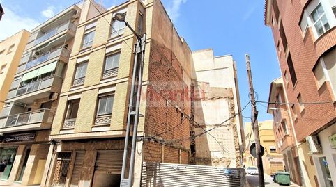 EDIFICIO - CALLE PEREZ CASAS