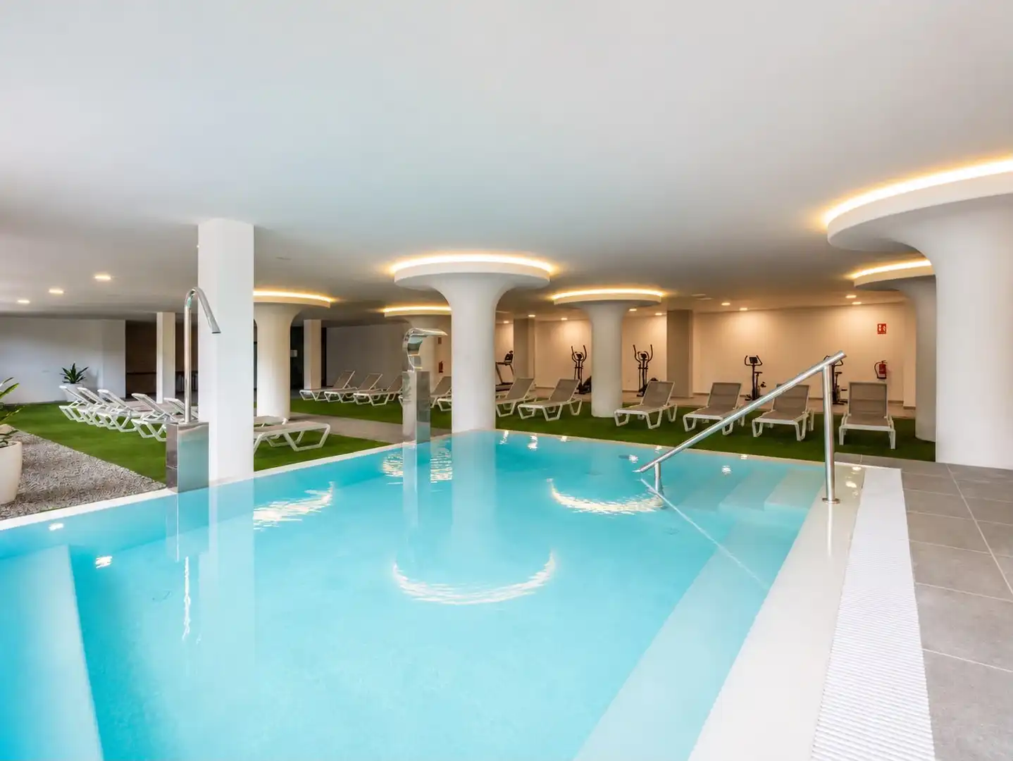 Schwimmbecken von Wohnung zur Miete in Mogán mit Klimaanlage, Abstellraum und Möbliert