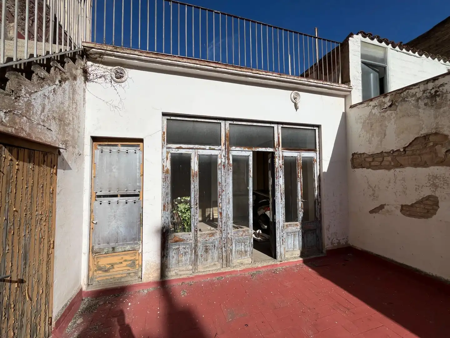 Exterior view of Buildings for sale in Igualada