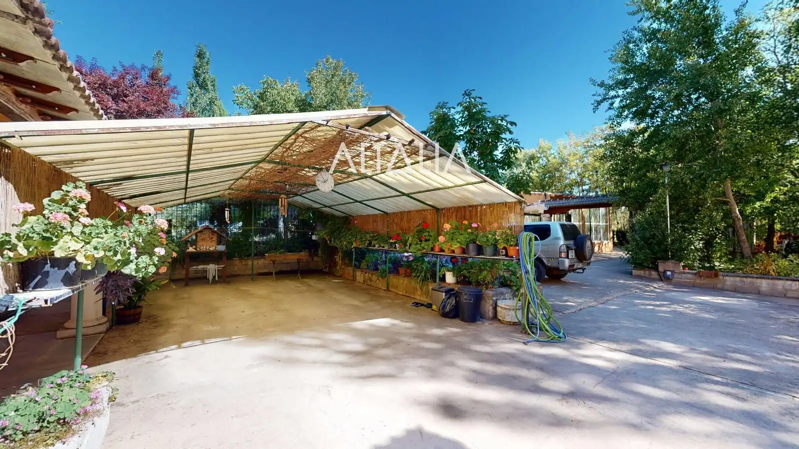 Jardí de Casa o xalet en venda en Fuentenava de Jábaga amb Calefacció, Traster i Piscina