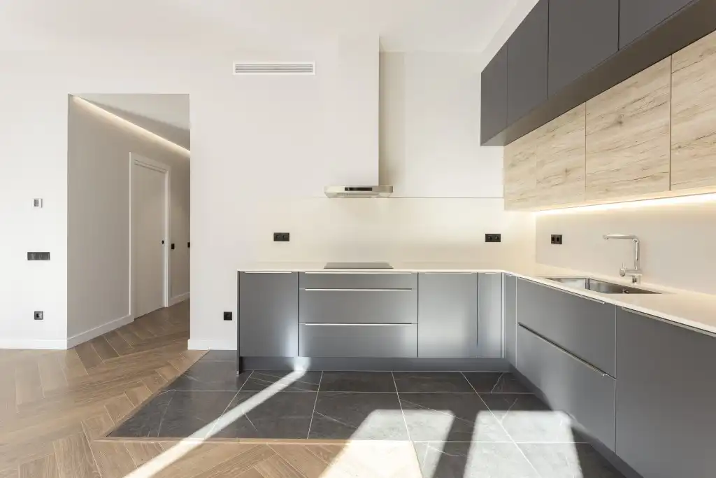 Cuina de Apartament en venda en Barcelona amb Aire condicionat i Calefacció