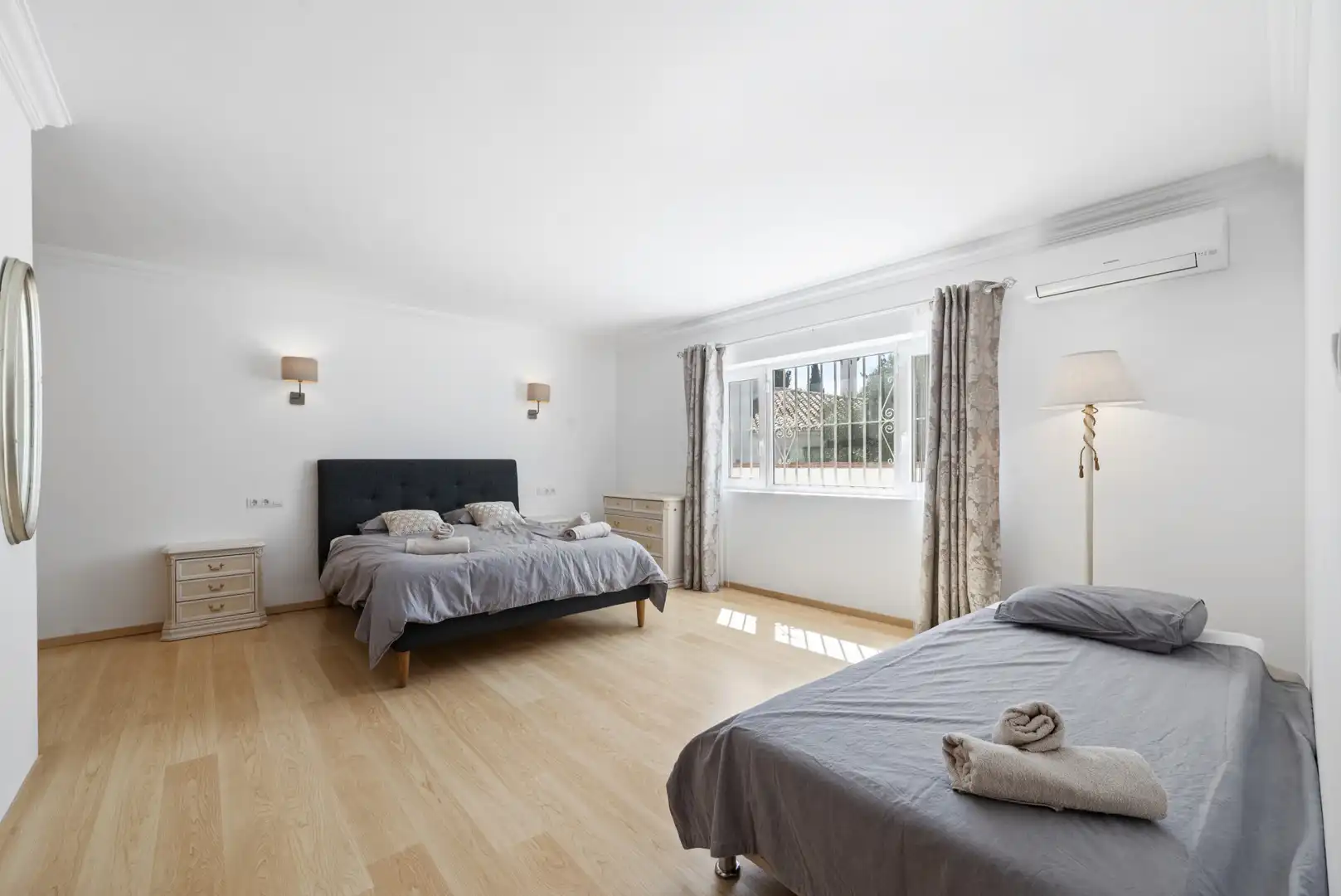 Bedroom of Houses for sale in Mijas  with Air Conditioner, Private garden and Terrace