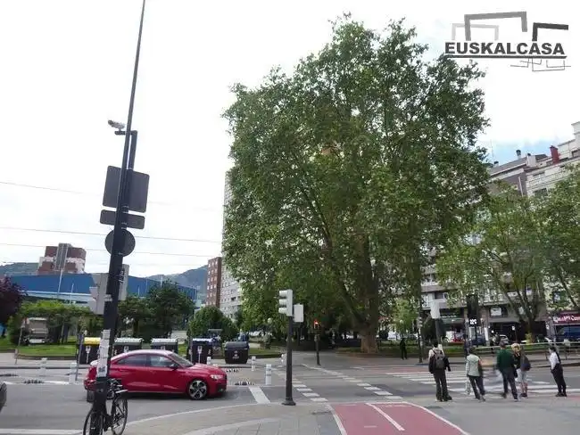 Außenansicht von Wohnung zum Verkauf in Bilbao  mit Terrasse