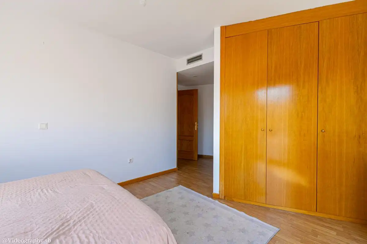 Schlafzimmer von Wohnung zum Verkauf in Los Santos de la Humosa mit Klimaanlage, Heizung und Abstellraum