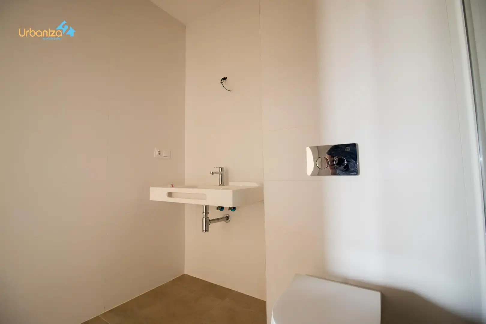 Bathroom of Flat for rent in Badajoz  with Private garden, Terrace and Community pool