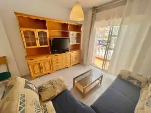 Sala d'estar de Casa adosada de lloguer en Almuñécar amb Terrassa, Moblat i Balcó