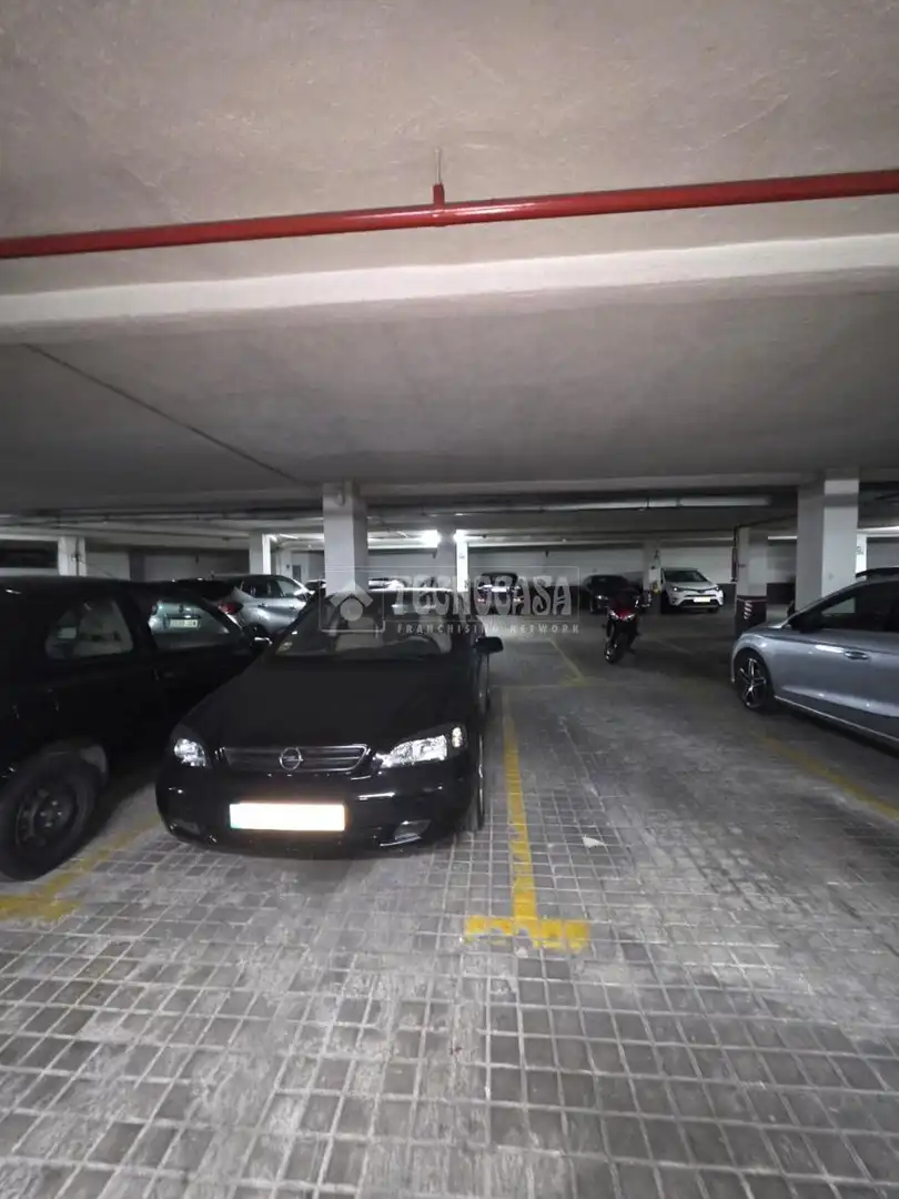 Parking de Piso en venta en Madrid con Aire acondicionado, Calefacción y Terraza