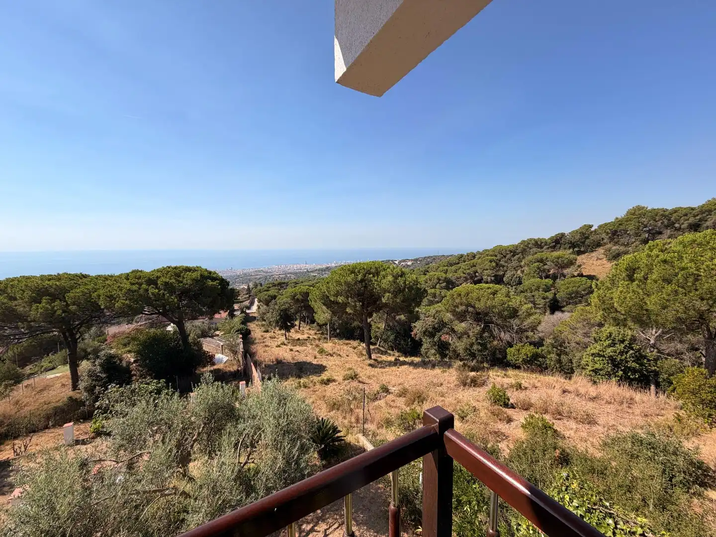 Vista exterior de Casa o xalet en venda en Mataró amb Calefacció, Terrassa i Traster