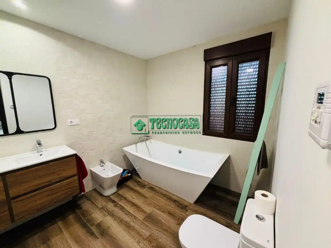 Casa amb piscina en venda a Casarrubios del Monte pueblo, imagen 16