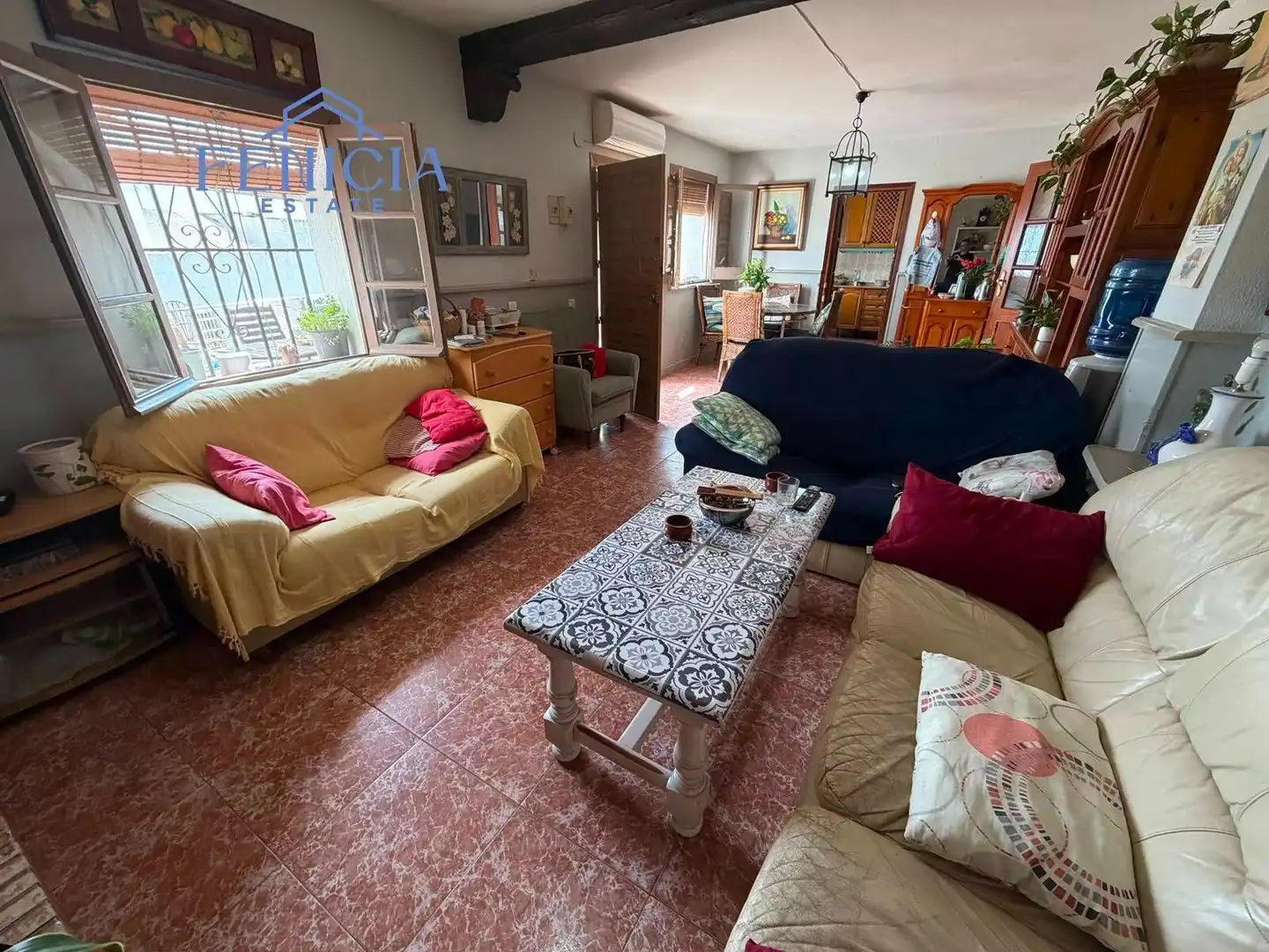 Sala d'estar de Finca rústica en venda en Almuñécar amb Aire condicionat i Jardí privat