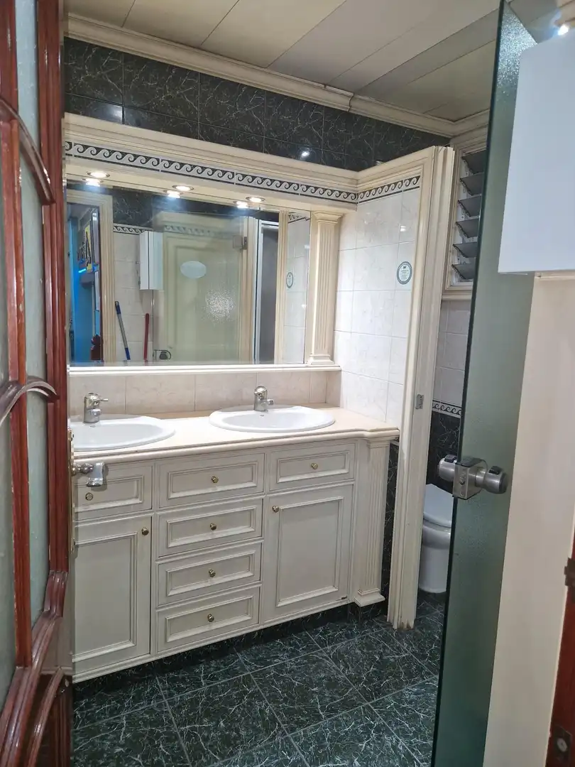 Badezimmer von Geschaftsraum zum Verkauf in Sant Boi de Llobregat