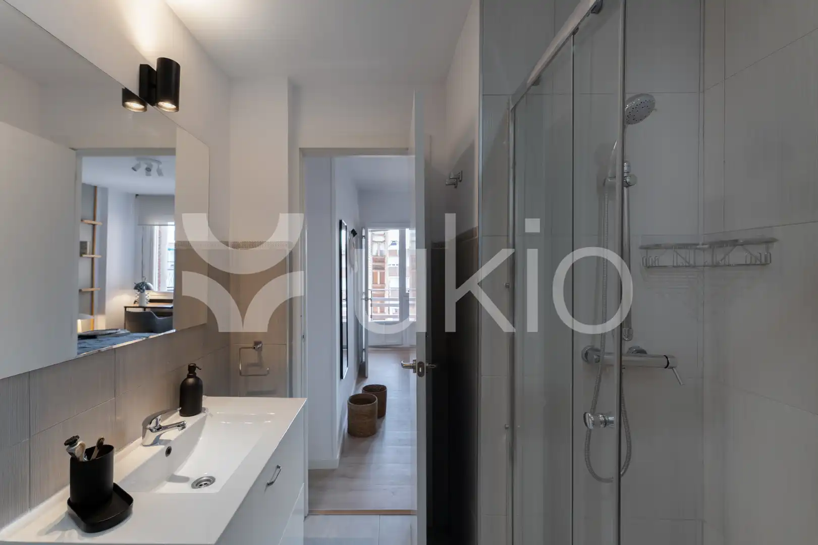 Baño de Apartamento de alquiler en Madrid con Aire acondicionado, Calefacción y Amueblado