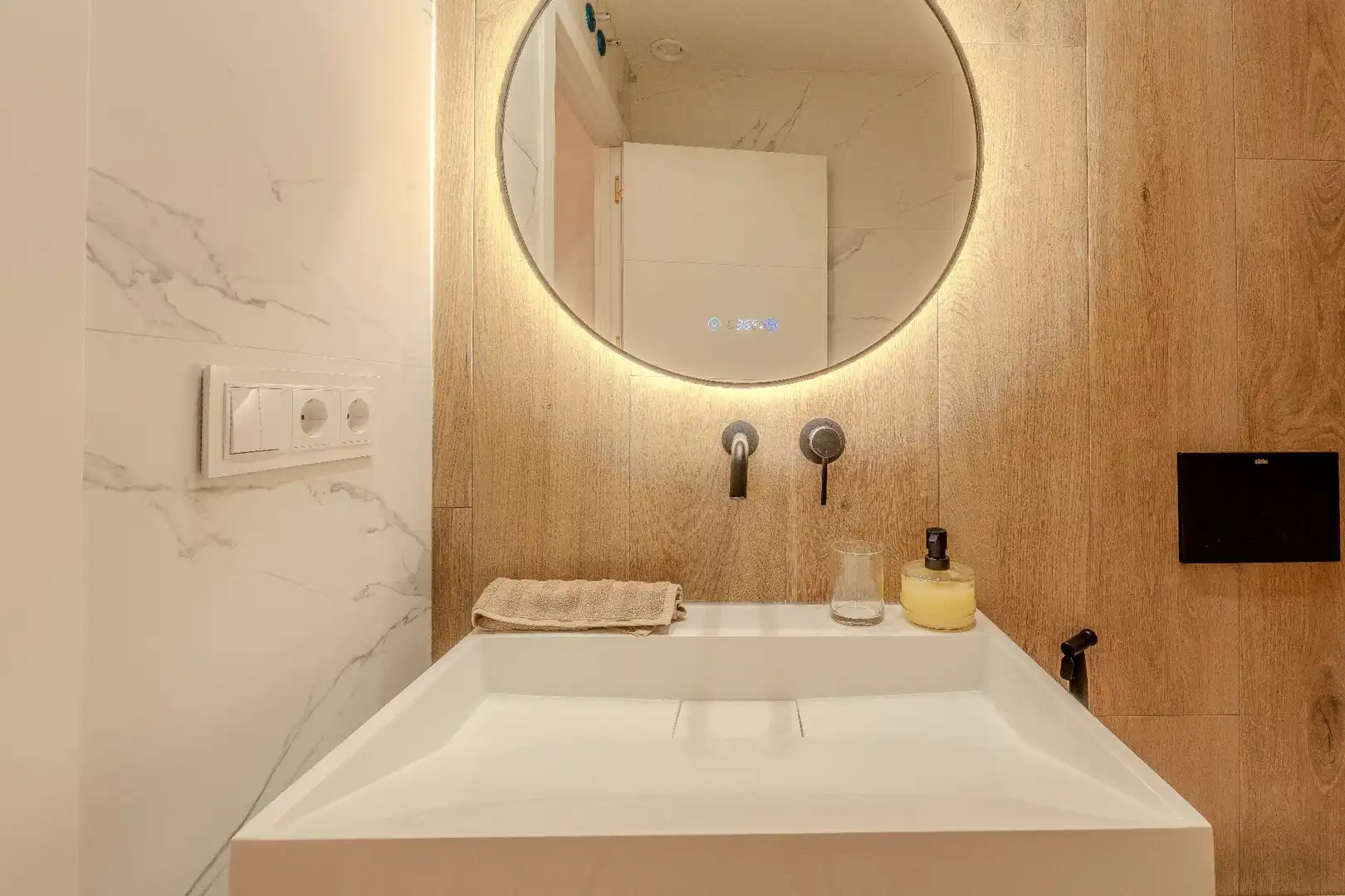 Bathroom of Flat for sale in  Logroño  with Air Conditioner, Heating and Terrace
