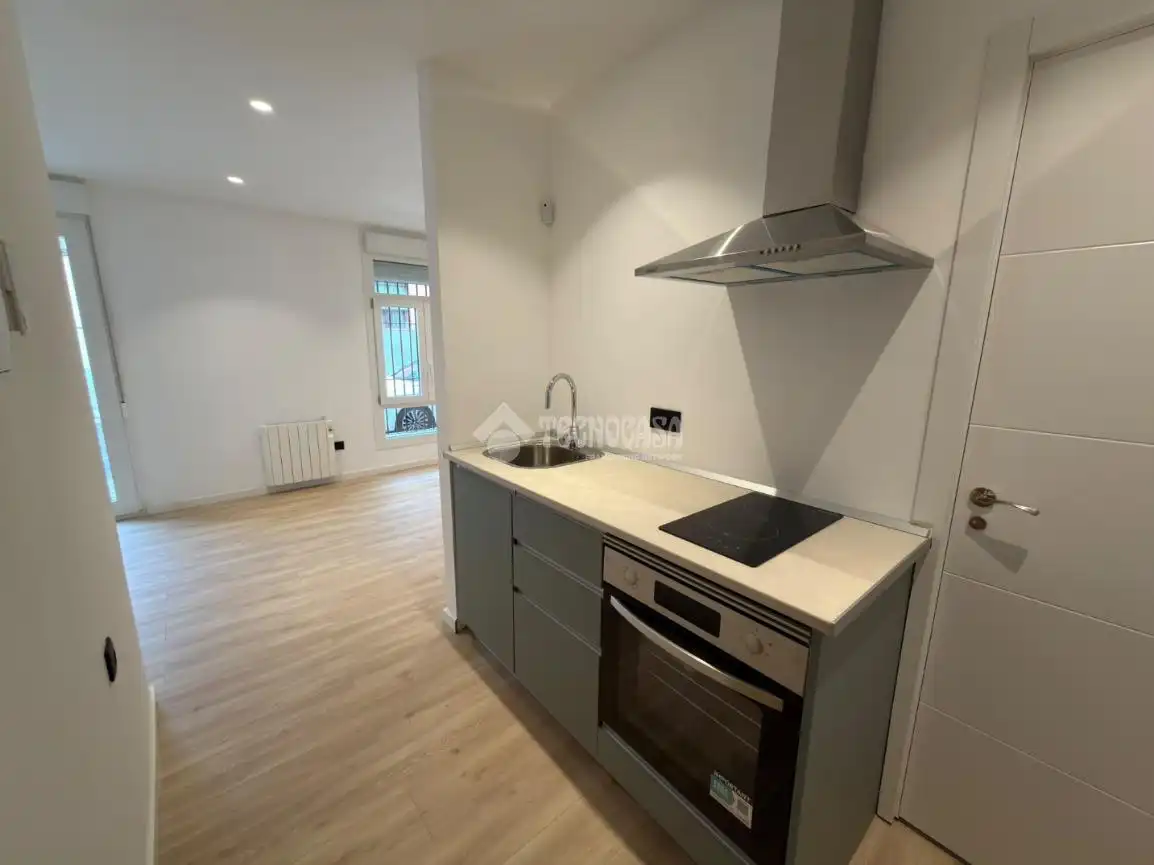 Studio for sale in Calle Alonso Castrillo, imagen 6