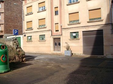 Locale commerciale in vendita a Del Doctor Arsenio Corral