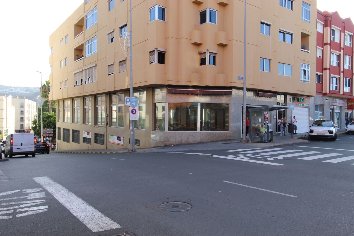 Vista exterior de Local de lloguer en Arucas